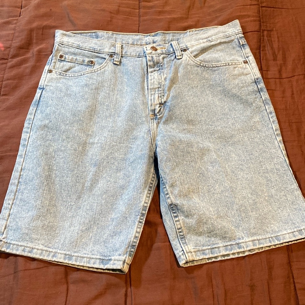 Men’s Denim Shorts by Wrangler Brand. EUC!